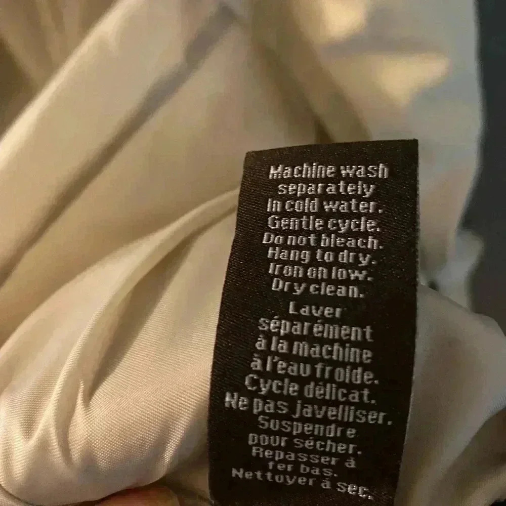 Trenchcoat - Picture 7 of 7